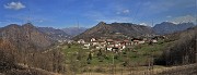 49 Camonier, bella contrada con vista panoramica sui monti della Val Serina 